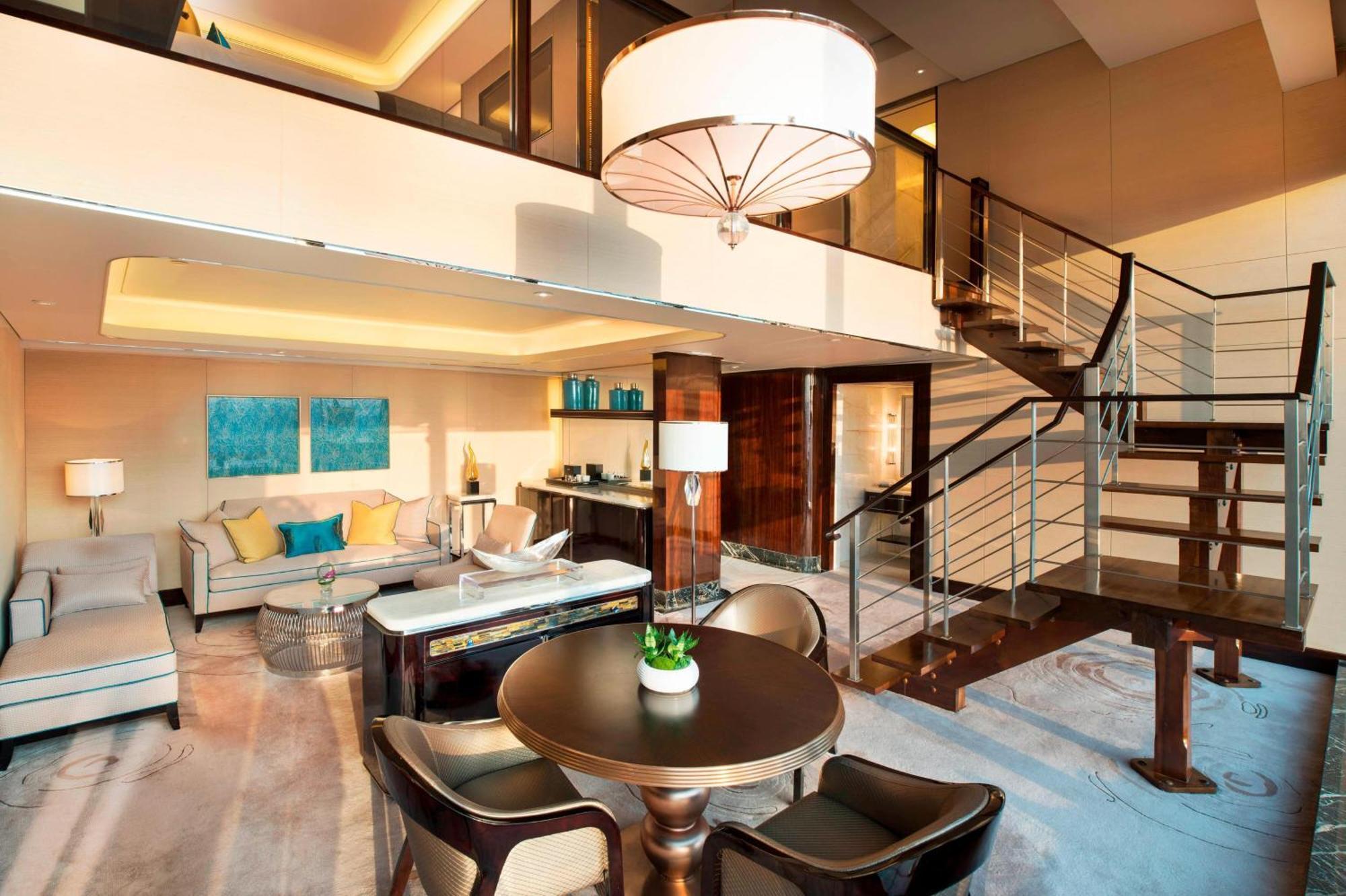 The St. Regis 5*