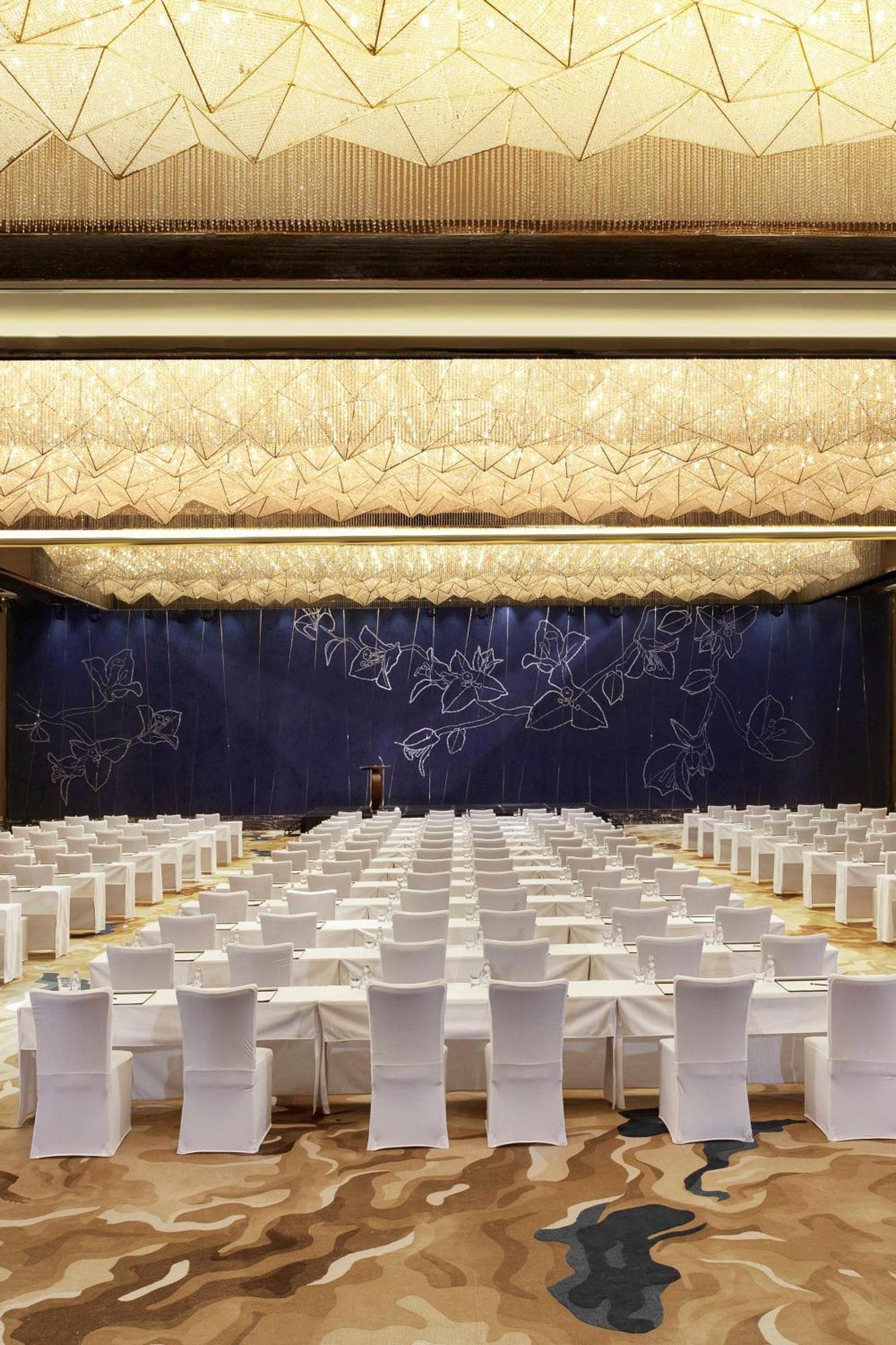 The St. Regis 5*