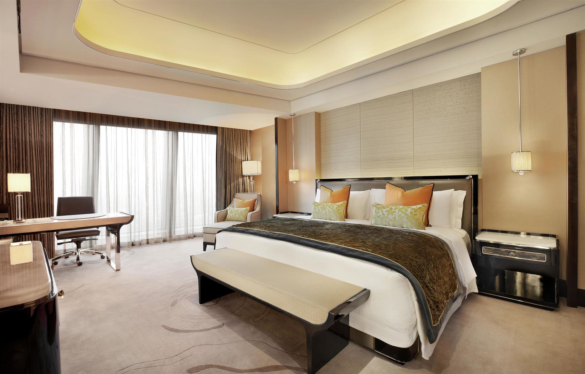 Hotel The St. Regis 5*